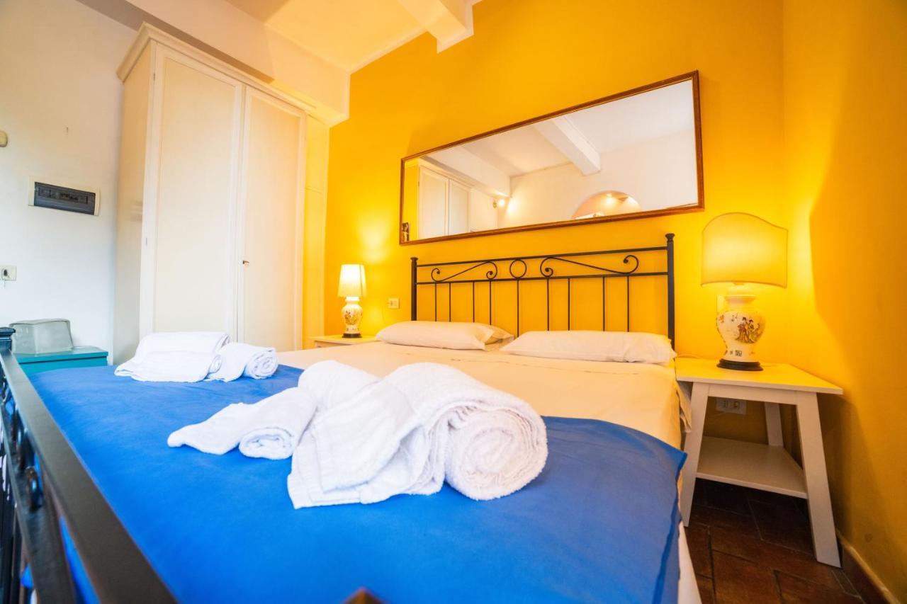S1 - Serristori Tower Apt - Dolcevita Holiday Firenze Eksteriør billede