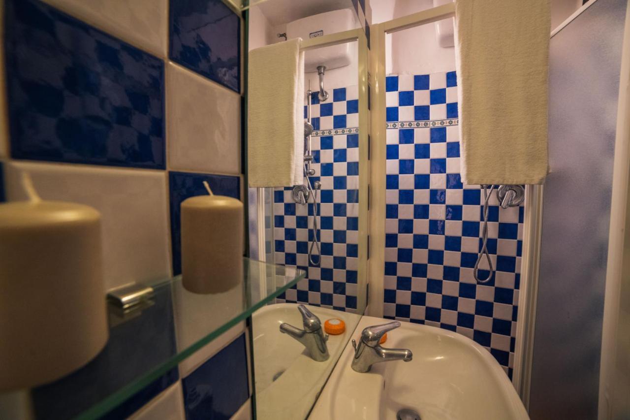 S1 - Serristori Tower Apt - Dolcevita Holiday Firenze Eksteriør billede