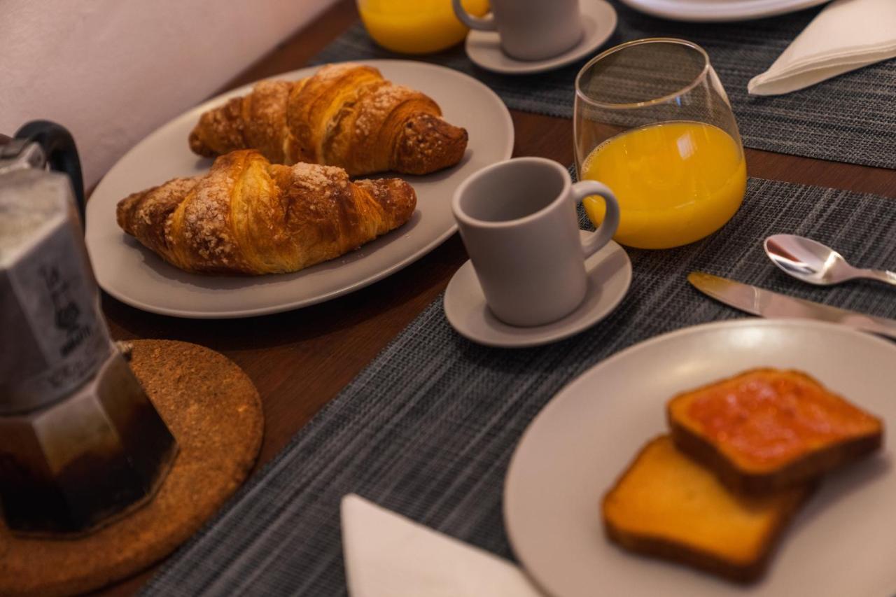 S1 - Serristori Tower Apt - Dolcevita Holiday Firenze Eksteriør billede